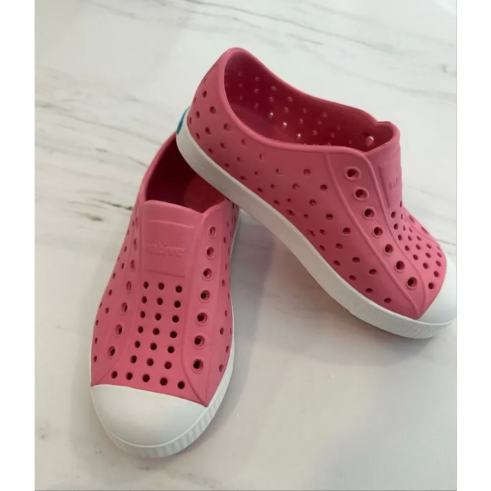 Native Jefferson Kids' Slip-on in Pink C 11 Lightweight & A Go to Summer Shoe! - Picture 6 of 9